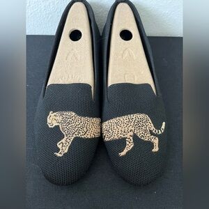 Vivaia Audrey Black Loafers with cheeta